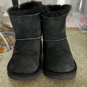 Ugh kids boots gently worn!